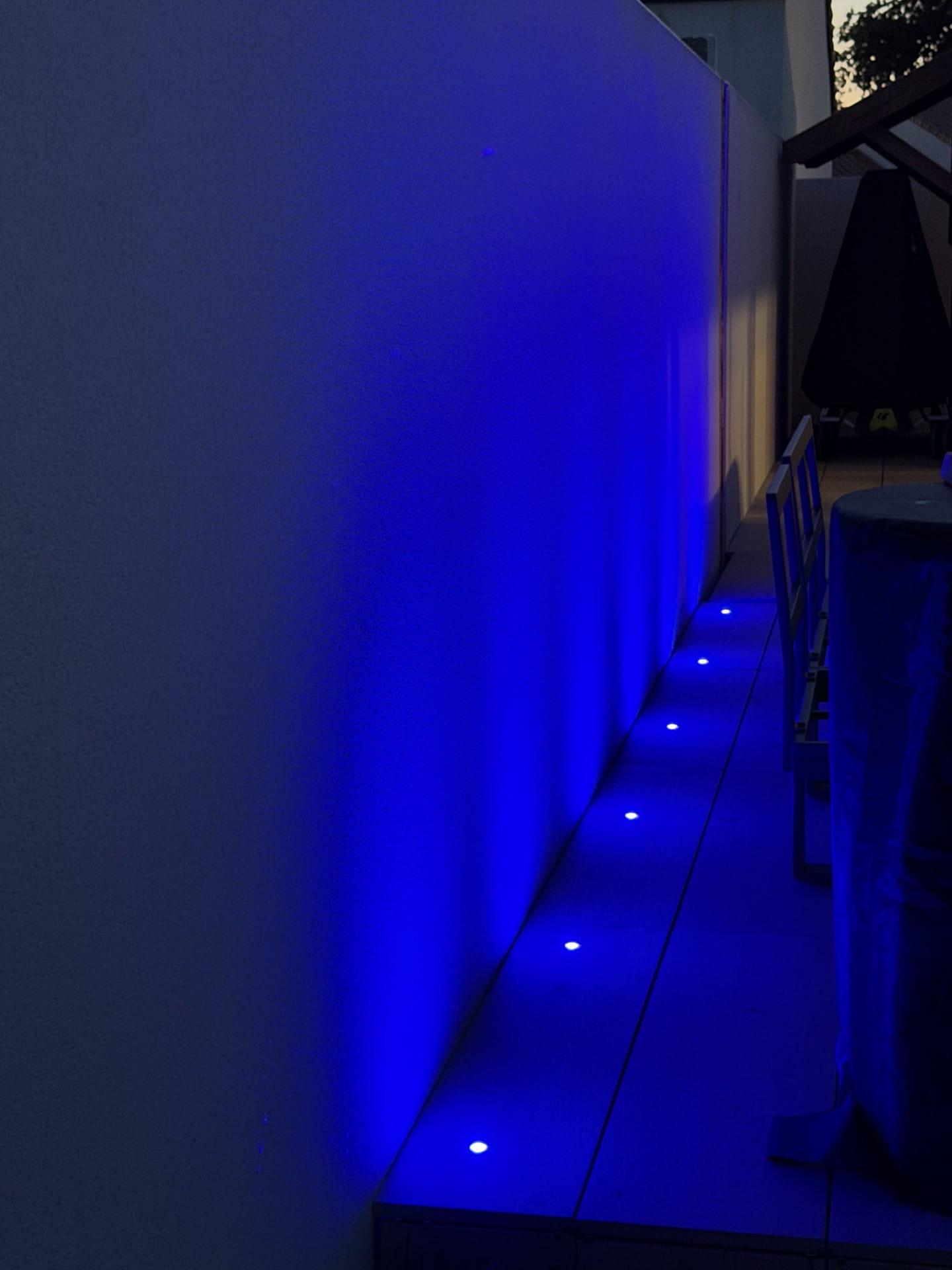 Rénovation de salle de bain moderne par AKUA VOLT SERVICES